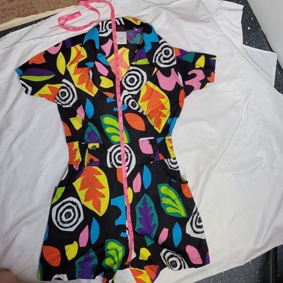 STRANGER THINGS Eleven official retro 80s style short sleeve‎ Target romper M - Picture 9 of 10